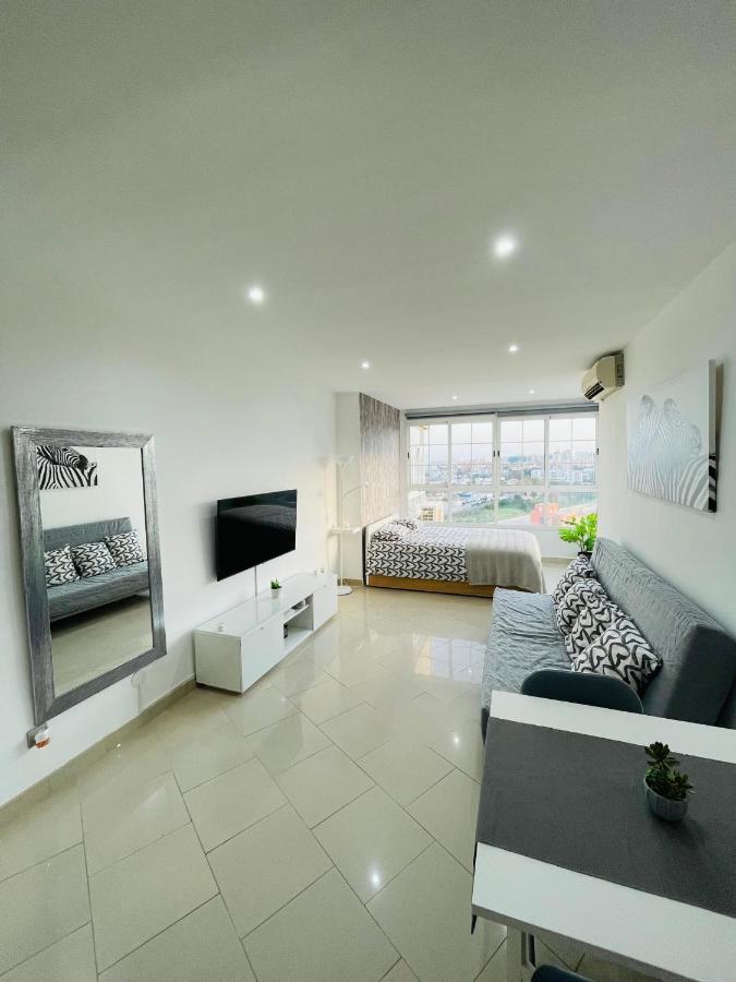 Apartamento La Torre 1337 Precioso, Moderno Y Con Piscina ตอร์เรโมลิโนส ภายนอก รูปภาพ