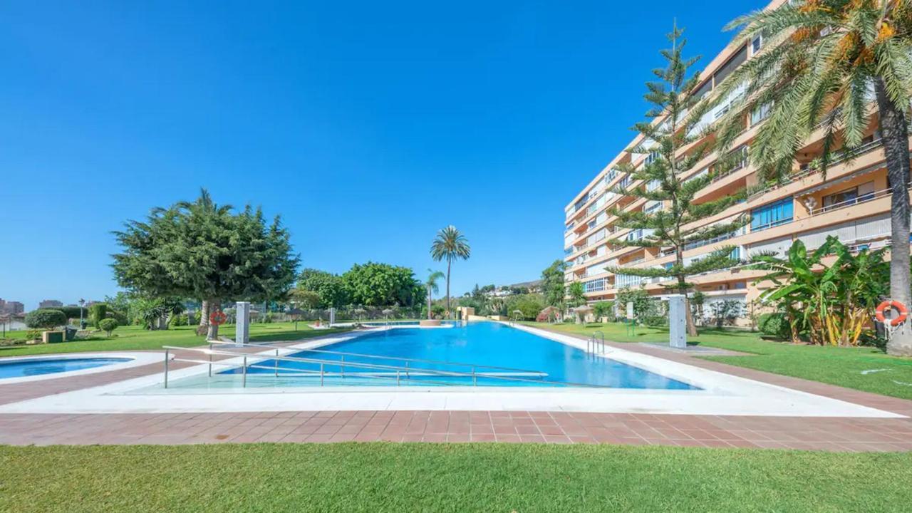 Apartamento La Torre 1337 Precioso, Moderno Y Con Piscina ตอร์เรโมลิโนส ภายนอก รูปภาพ