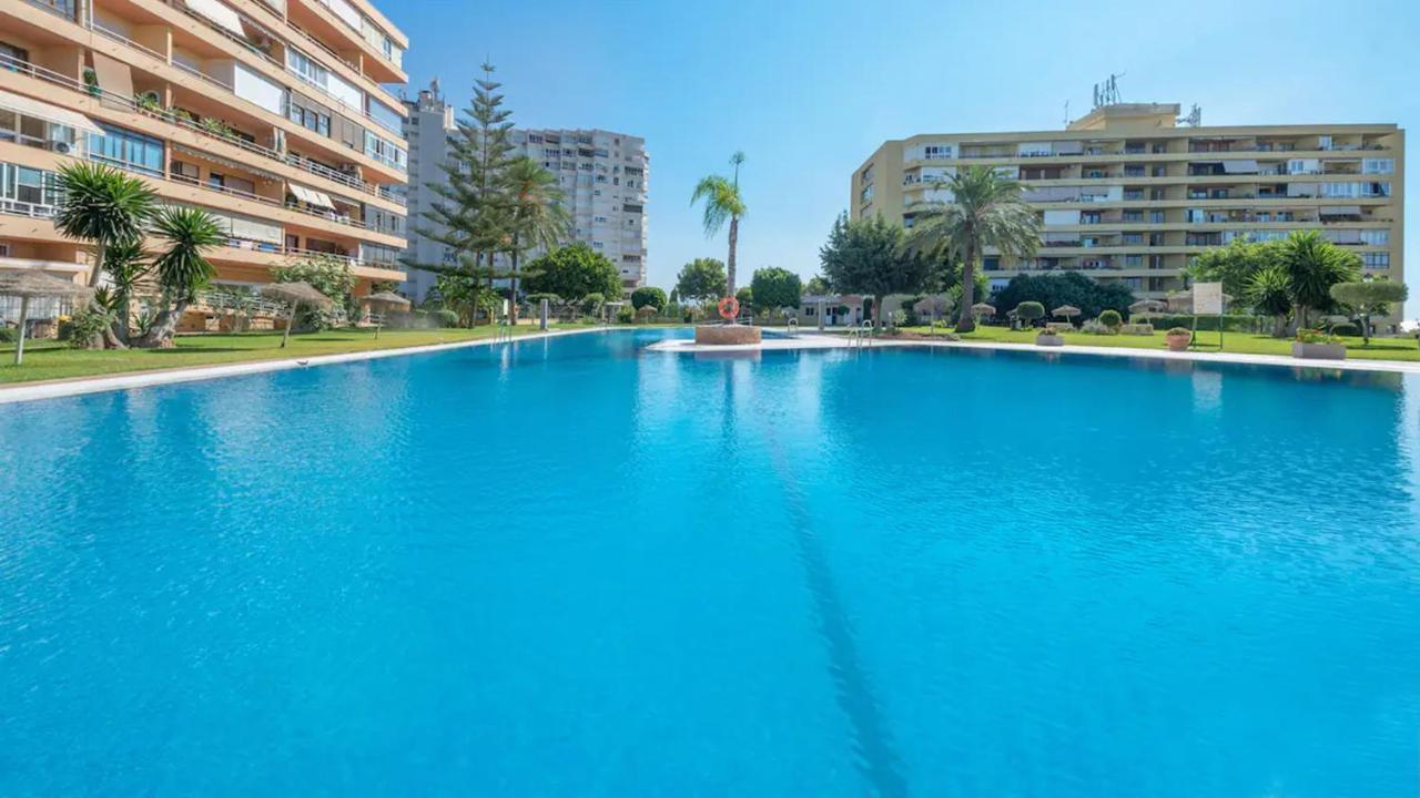 Apartamento La Torre 1337 Precioso, Moderno Y Con Piscina ตอร์เรโมลิโนส ภายนอก รูปภาพ